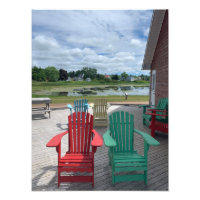 Farbenfrohe Adirondack-Stühle