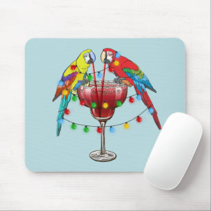 Farbenfrohe Ara Parrots trinken Roten Wein Mousepad