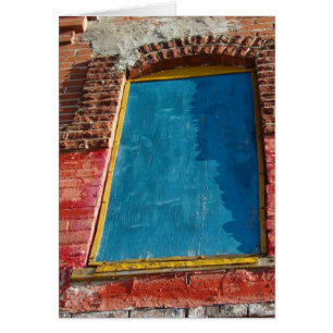 Farbenfrohe Aufgebohrte Fenster