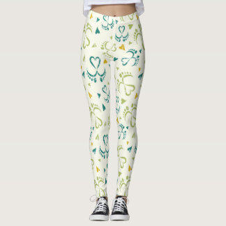 Farbenfrohe Babyfüße und Herz-Muster Leggings