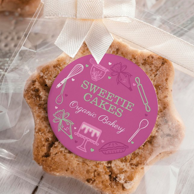 Farbenfrohe Backwaren & Kochen Utensirosa & Grün Runder Aufkleber (Von Creator hochgeladen)