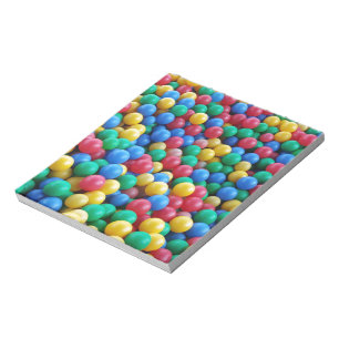 Farbenfrohe Ball Pit Balls Kinder spielen Notizblock
