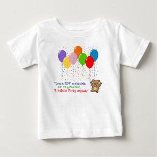 Farbenfrohe Balloons und ein glücklicher Bär Baby T-shirt