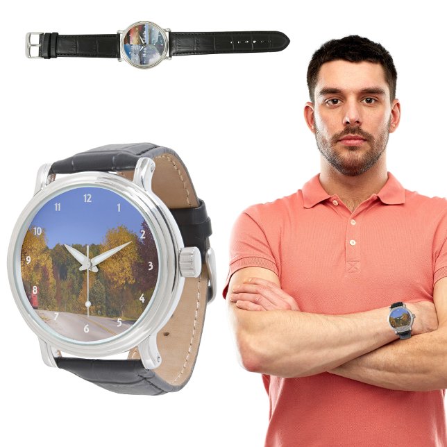 Farbenfrohe Blätter Herbstsaison Trolley Car Trave Armbanduhr (Zazzle Colorful Leaves Fall Season Trolley Car Travel WI Watch)