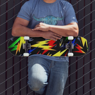 Farbenfrohe Blitze Skateboard