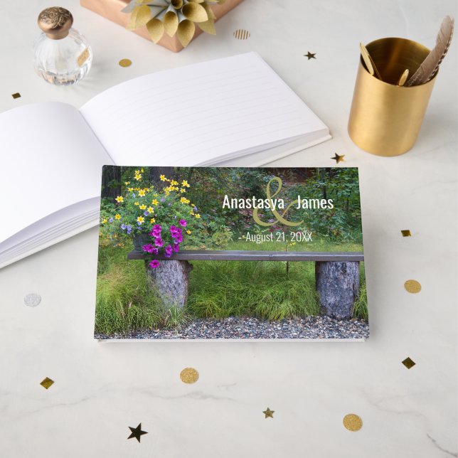 Farbenfrohe Blume Rustikales Brauchtum Gästebuch (Vorderseite Offen)