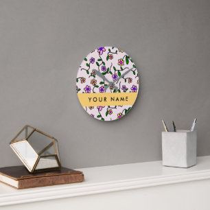 Farbenfrohe Blumen, rosa Hintergrund, Gelb Runde Wanduhr