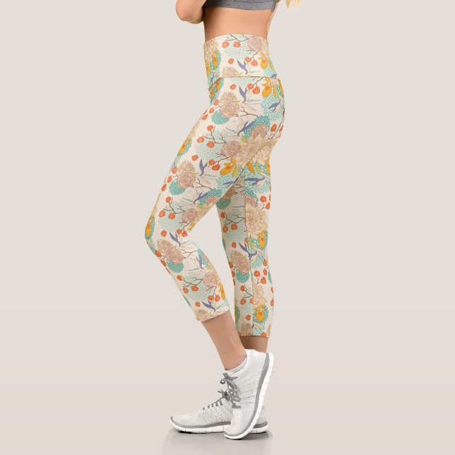 Farbenfrohe Blumengartenmuster Capri Leggings (Links)
