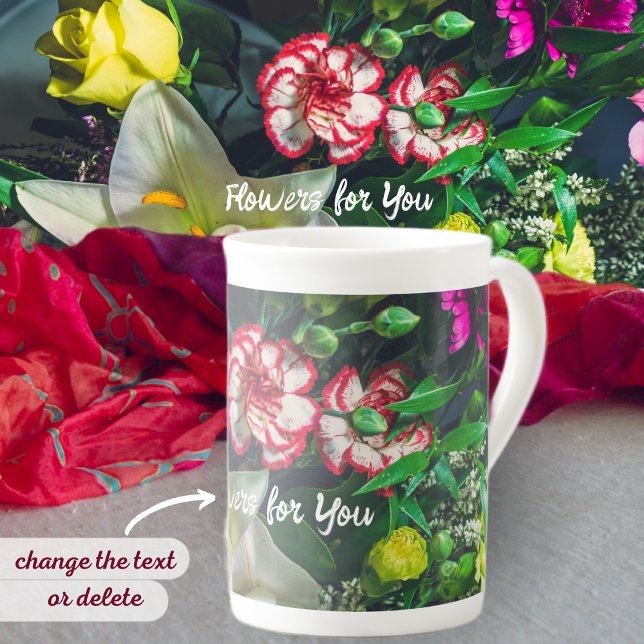 Farbenfrohe Bouquet mit Lilie Prozellantasse (Von Creator hochgeladen)