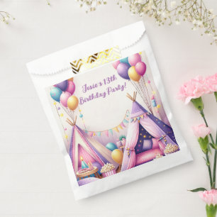 Farbenfrohe, charmante Teepee Geburtstagsschläfer Geschenktütchen