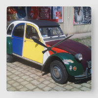 Farbenfrohe Citroen 2 CV
