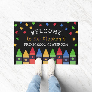 Farbenfrohe Crayons Stars Begrüßungslehrer im Klas Fußmatte