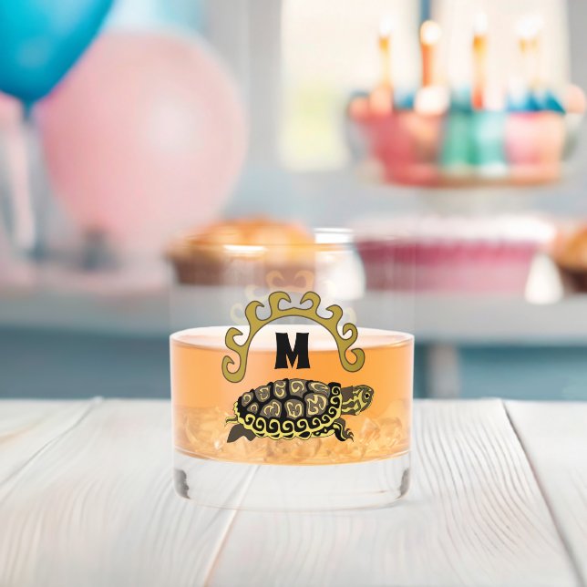 Farbenfrohe Cumberland Slide Turtle Monogram Whiskyglas (Insitu (Baby Party))