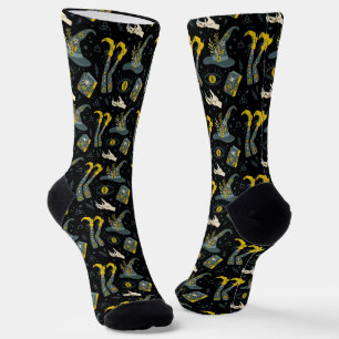 Farbenfrohe Darstellung der Halloween-Symbole Socken