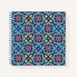 Farbenfrohe Dekorationen mit floralen Mustern Notizbuch