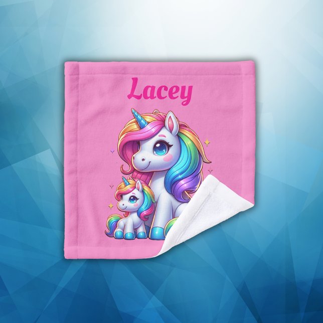 Farbenfrohe Einhörner, Mit Monogramm mit Namen | Waschlappen (Von Creator hochgeladen)