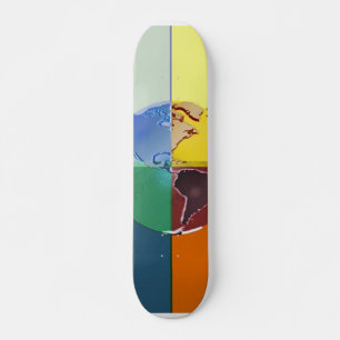 Farbenfrohe Erde auf dem Skateboard