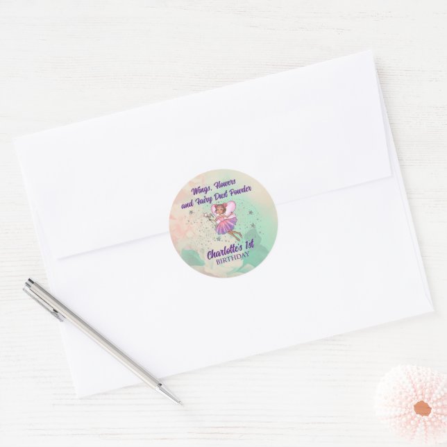 Farbenfrohe Fairy Birthday Runder Aufkleber (Umschlag)