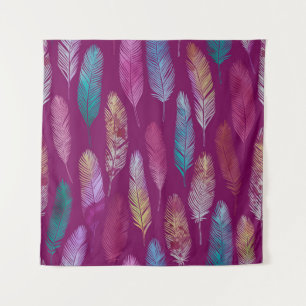Farbenfrohe Federn: lila Hintergrundmuster. Wandteppich