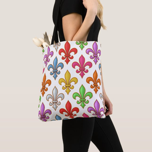 Farbenfrohe Fette Fleur-de-lis-Blumen Weiß (Von Nahem)