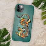 Farbenfrohe Feuerstelle iPhone 11 Pro Max Hülle<br><div class="desc">Behalt dein neues elektronisches Gerät sicher vor Stößen und Kratzern mit dieser schützenden Handydose, die mit einem stilvollen und schicken, farbenfrohen und zeitgenössisch orangen und gelben Vintagen und alten Schule chinesischen Feuerdrache Tattoo-Design auf grünem Grunge Hintergrund. Schönes, modernes und cooles Cover für das Tattoo, orientalische, chinesische oder japanische Kunst, Drache,...</div>
