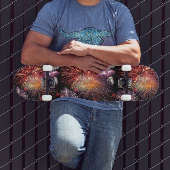 Farbenfrohe Fireworks-Anzeigemuster Skateboard (Außenbereich 3)