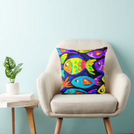 Farbenfrohe Fischmuster Kunst. Jetzt kaufen Kissen