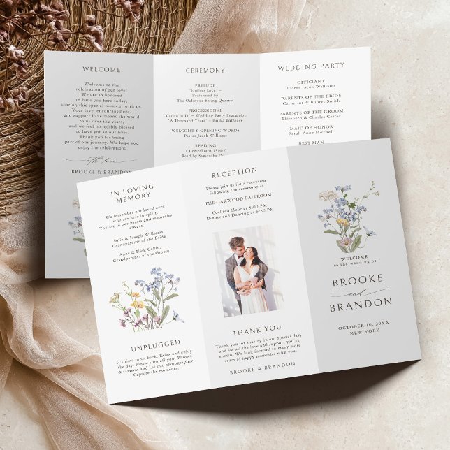 Farbenfrohe Frühjahrs-Wildblume-Wiesen-Hochzeitspr (Colorful Spring Wildflower Meadow Wedding Tri fold Program card)