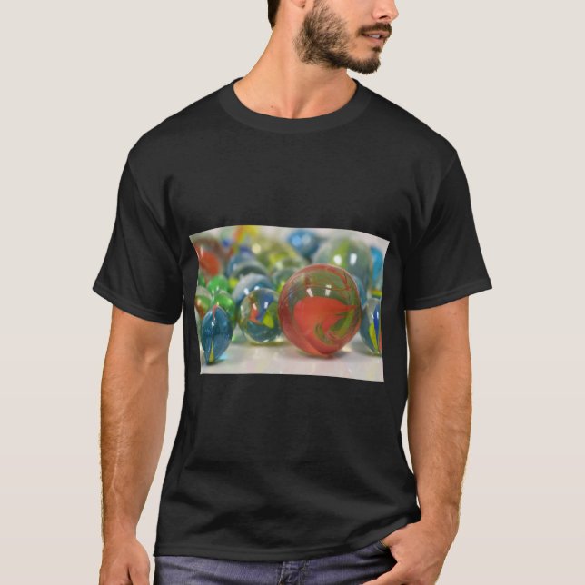 Farbenfrohe Glaskugeln Kunst, Dichtung und Musik T-Shirt (Vorderseite)
