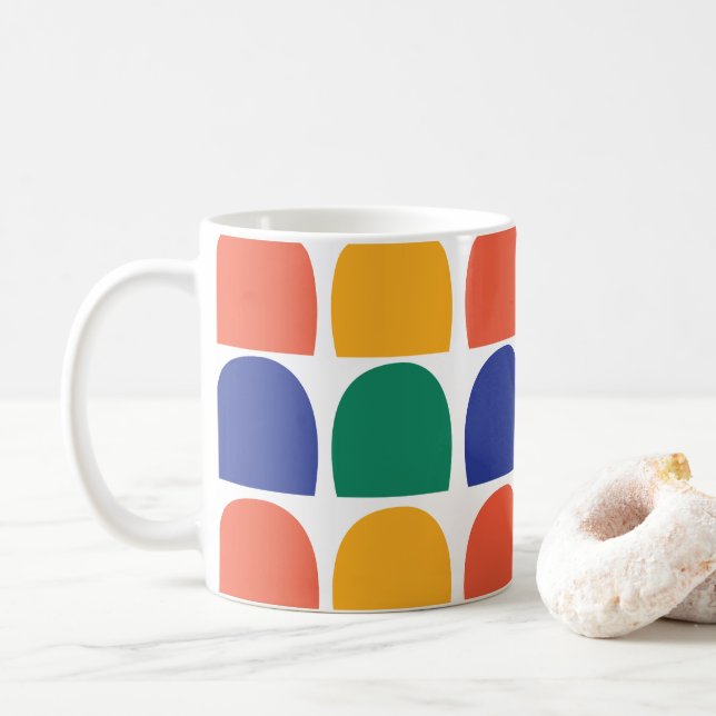 Farbenfrohe Halbkreisgeometrie Kaffeetasse (Mit Donut)