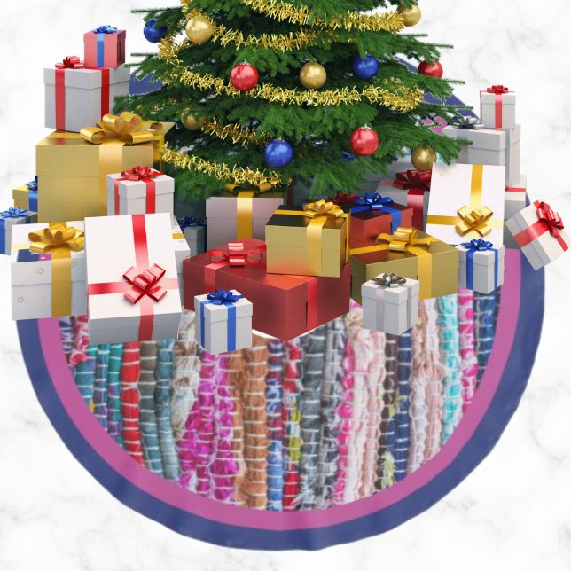 Farbenfrohe handgefertigte brasilianische Textilie Polyester Weihnachtsbaumdecke (Von Creator hochgeladen)