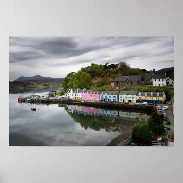 Farbenfrohe Häuser in Portree, Skye Poster (Vorne)