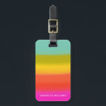 Farbenfrohe, helle Regenbogenstreifen Name Gepäckanhänger<br><div class="desc">Dieses stilvolle Gepäckanhänger mit niedlich gebürstetem Regenbogen in kräftigen Farben. Personalisieren Sie es mit Ihrem Namen. Gute Geschenkidee.</div>