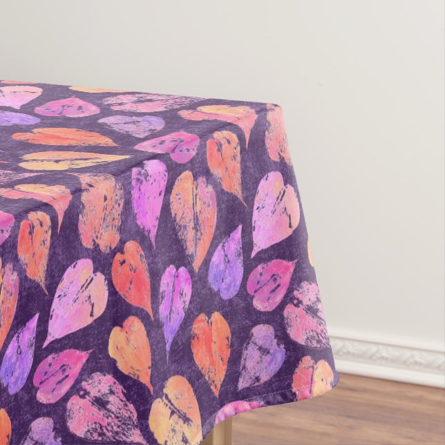 Farbenfrohe Herbstblätter auf violettem Muster Tischdecke (Beispiel)