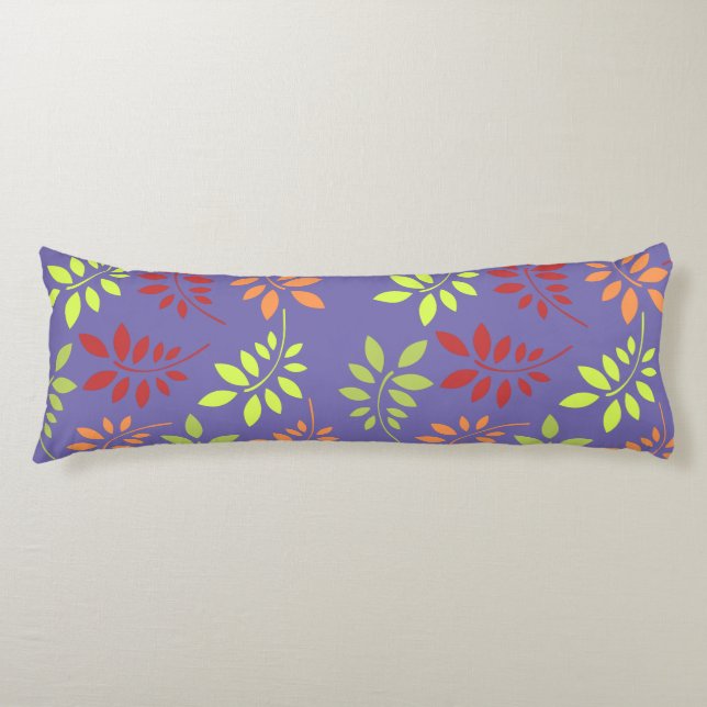 Farbenfrohe Herbstunterschiede in warmen Tönen Seitenschläferkissen (Vorderseite)