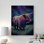Farbenfrohe Hochlandkuh im Gras nachts Leinwanddruck<br><div class="desc">Farbenfrohe Hochlandkuh im Gras bei nächtlicher Canvas Print. Schöne moderne Kuh in einer ländlichen Weide in der Nacht umgeben von Sternen.</div>