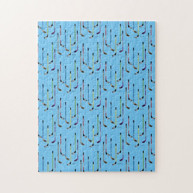 Farbenfrohe Hockey Sticks Blue Background Puzzle (Vertikal)