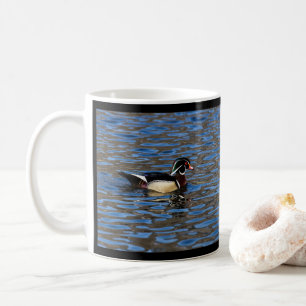 Farbenfrohe Holzosen Kaffeetasse