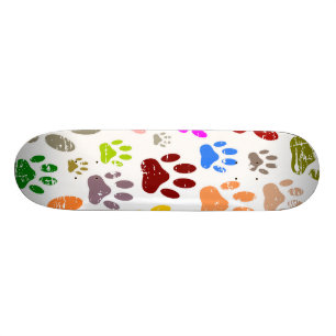 Farbenfrohe Hundepapierdrucke Skateboard
