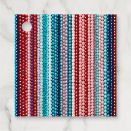 Farbenfrohe Kunsthandwerksschilder Geschenkanhänger