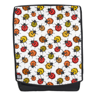 Farbenfrohe Ladybugs auf weiß Rucksack