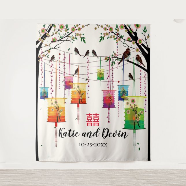 Farbenfrohe Lanterns Tree Birds Chinesische Hochze Wandteppich (Vorderseite)