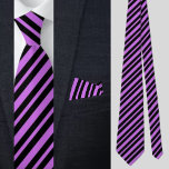Farbenfrohe Lila Streifenmuster Krawatte<br><div class="desc">Farbenfrohe Lila Streifen Pattern Nacken Krawatte.</div>