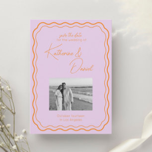 Farbenfrohe Lila und orangefarbene Save the Date H Einladung