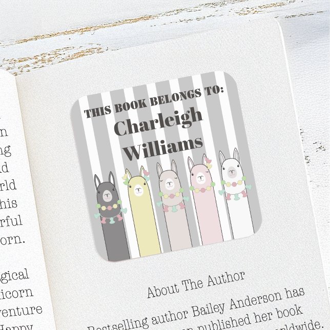 Farbenfrohe Llamas Dieses Buch gehört zum Buchzeic Quadratischer Aufkleber (Von Creator hochgeladen)