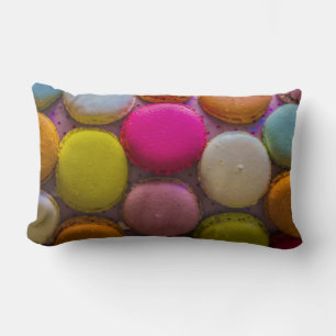 Farbenfrohe Macarons Geschmackvoll gebackenes Dess Lendenkissen