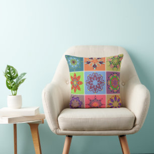 Farbenfrohe Mandala Tile Pattern - Boho Geometric Kissen