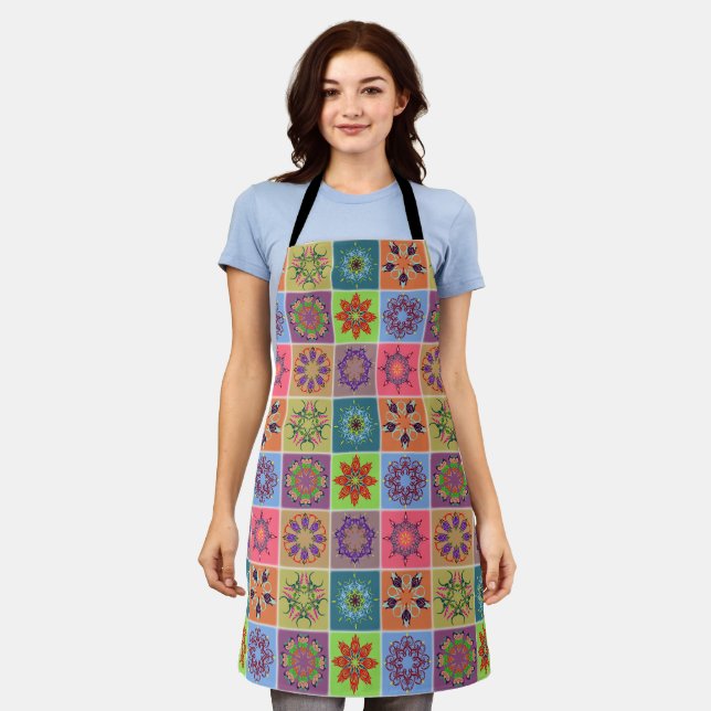Farbenfrohe Mandala Tile Pattern - Boho Geometric Schürze (Getragen)