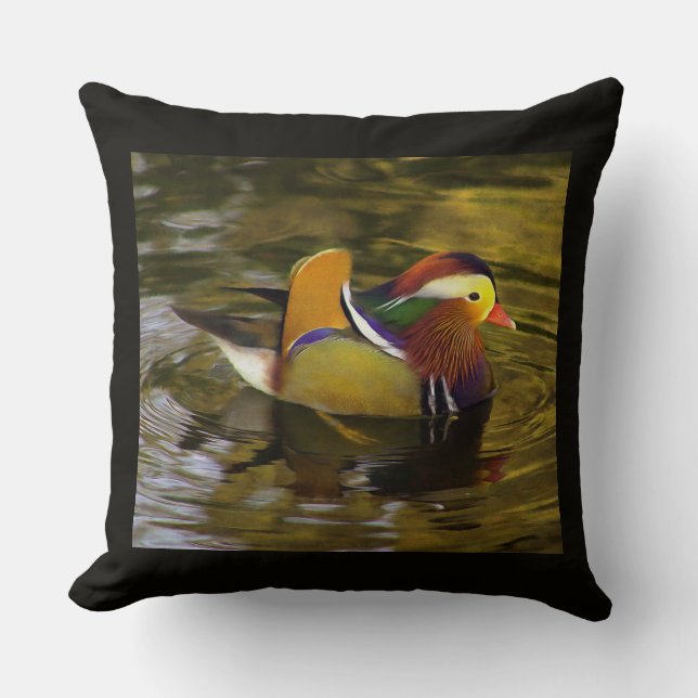 Farbenfrohe Mandarin Duck Black Square Kissen (Vorderseite)