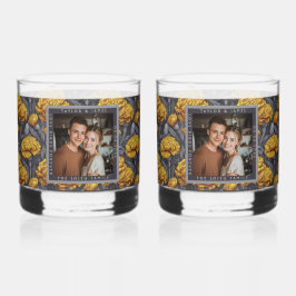 Farbenfrohe maßgeschneiderte Nelken-Themen-Strandh Whiskyglas